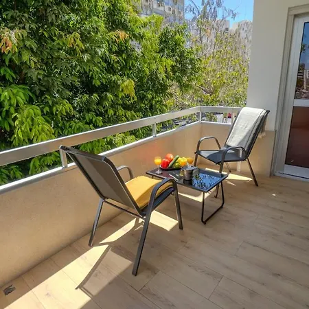 1 Bdr New Boutique & Prime Location Apartament