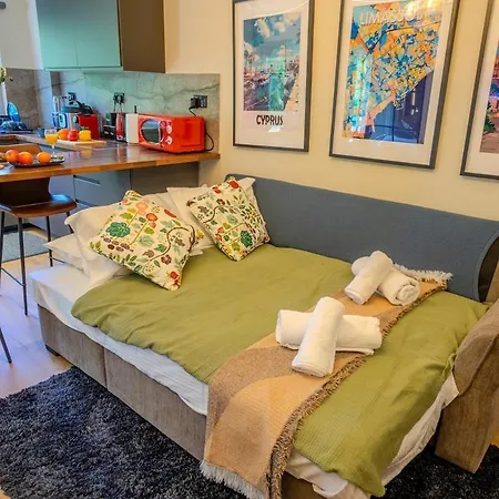 1 Bdr New Boutique & Prime Location Apartament *