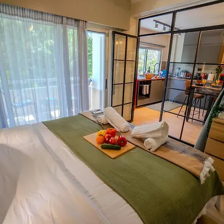 1 Bdr New Boutique & Prime Location