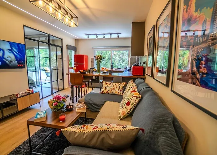 1 Bdr New Boutique & Prime Location Apartmán Lemesos