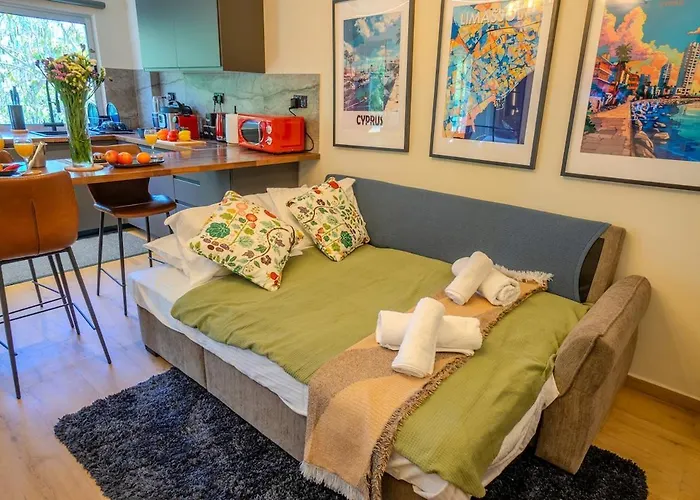 1 Bdr New Boutique & Prime Location Apartmán *