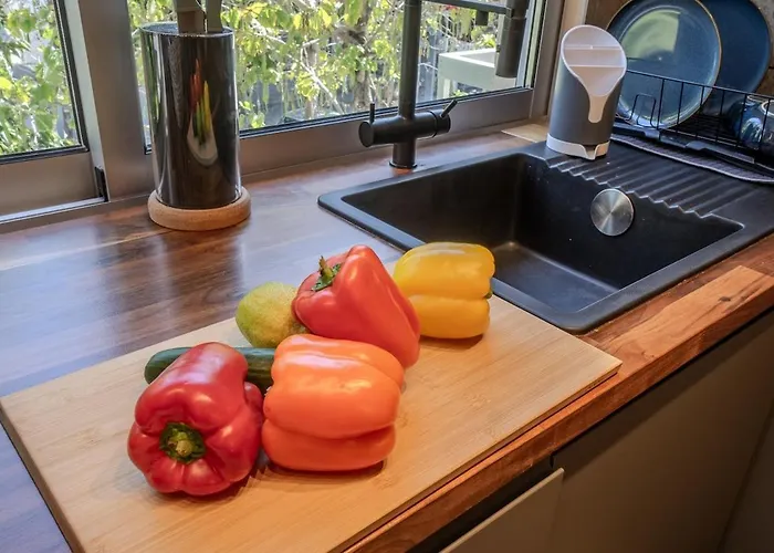 1 Bdr New Boutique & Prime Location * Lemesos