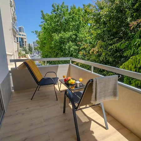 1 Bdr New Boutique & Prime Location Apartmán